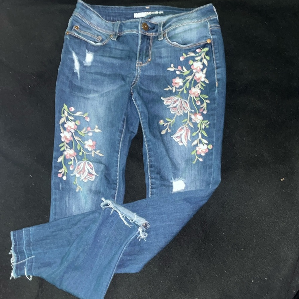 mid/low waisted floral skinny jeans from American Rag Cie